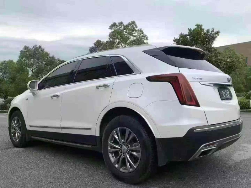 襄陽20年凱迪拉克XT57