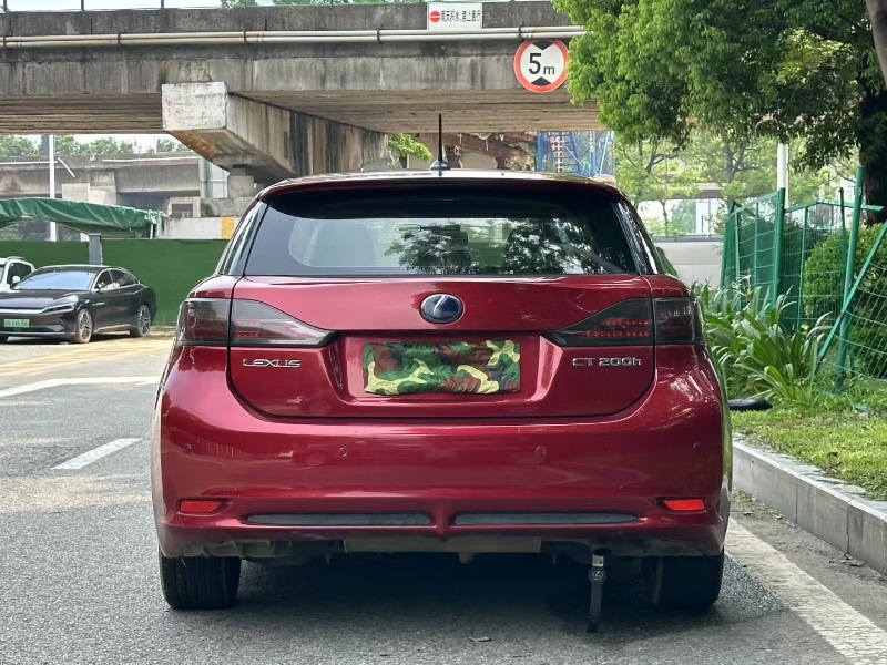 東莞12年雷克薩斯CT4