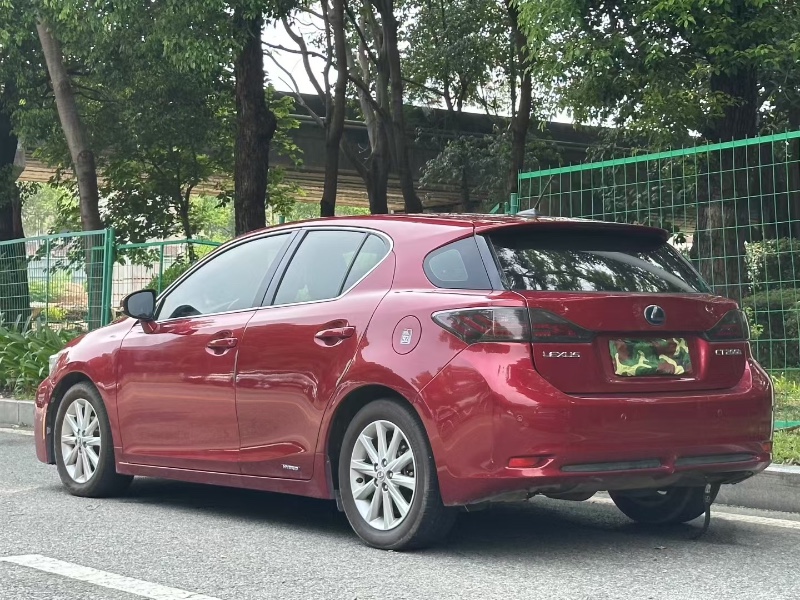 東莞12年雷克薩斯CT5