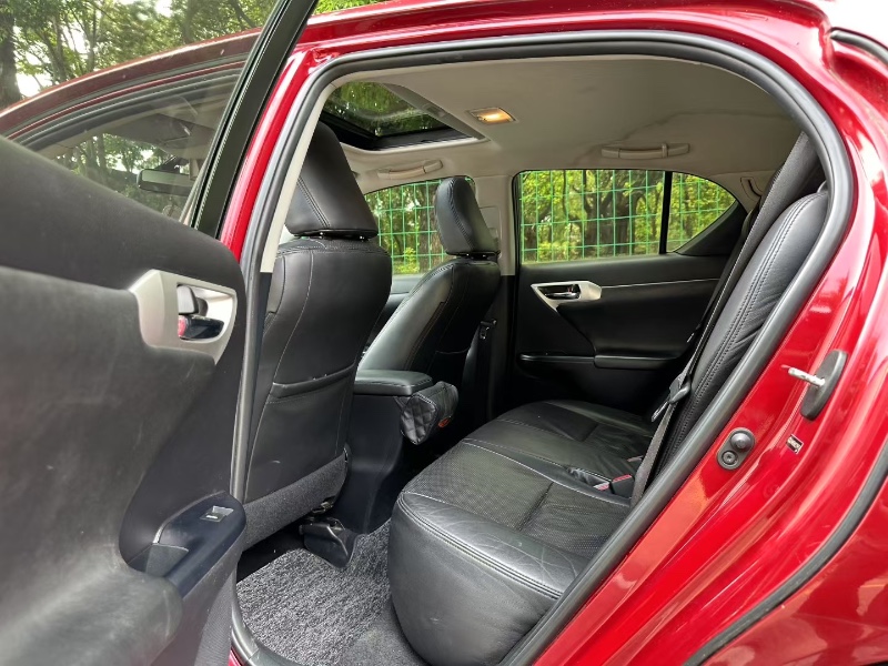 東莞12年雷克薩斯CT7