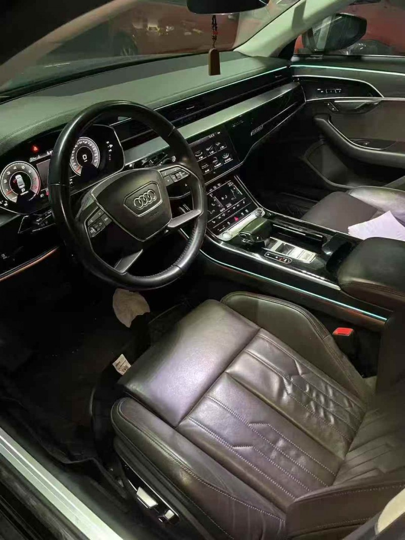 无锡19年奥迪A8L5