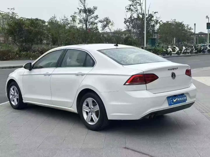 東莞16年大眾凌渡4