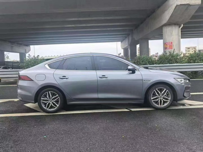 广州21年比亚迪秦4