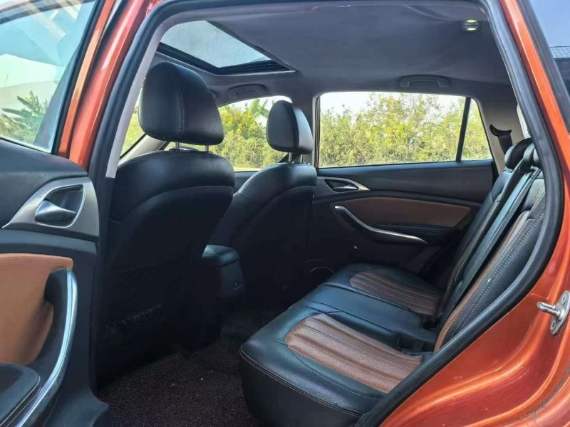 广州16年比亚迪宋8