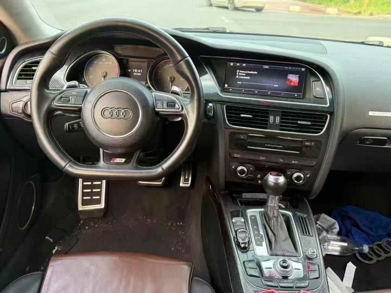 青岛13年奥迪S55