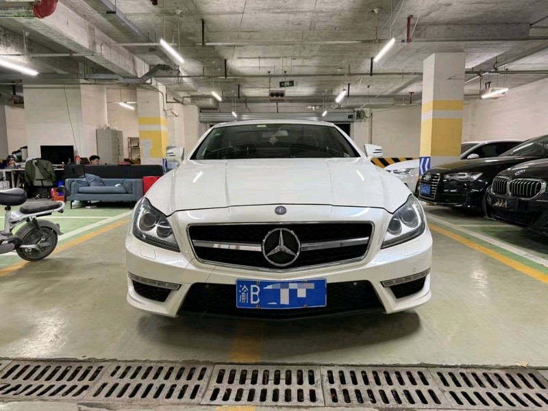 成都14年奔驰CLS1