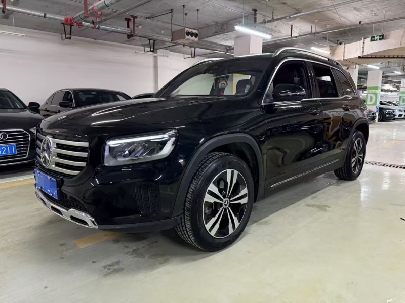 成都24年奔驰GLB9