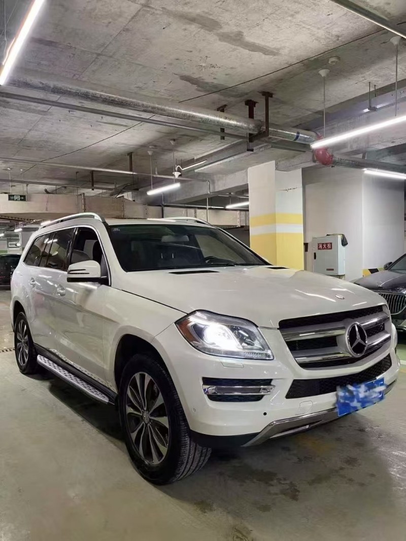 成都13年奔驰GL2