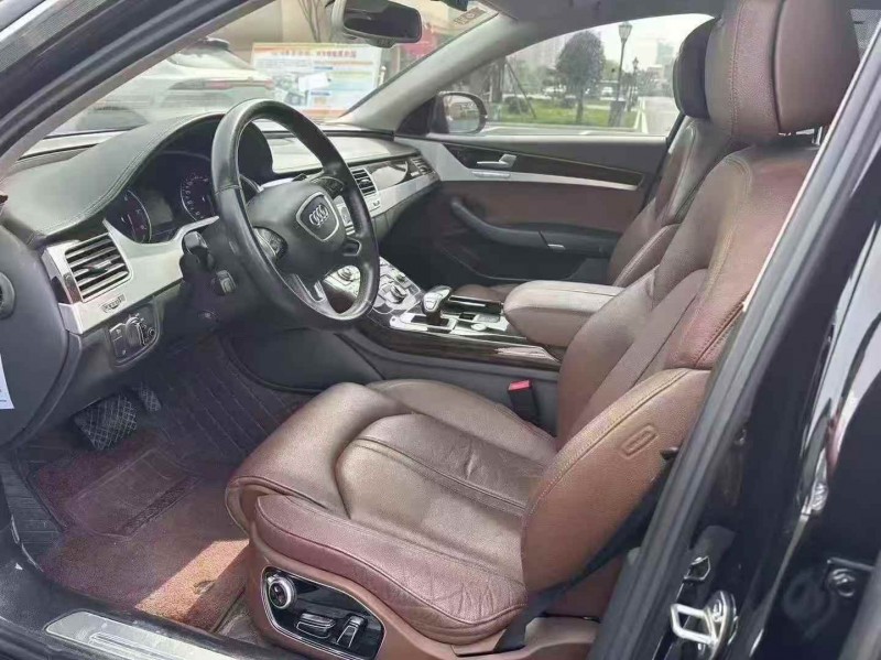 南京18年奥迪A8L5