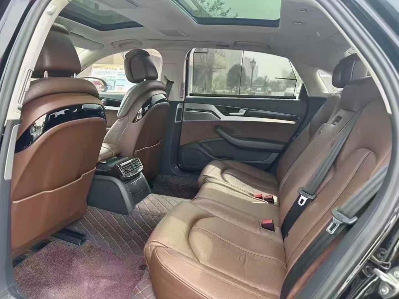 南京18年奥迪A8L6