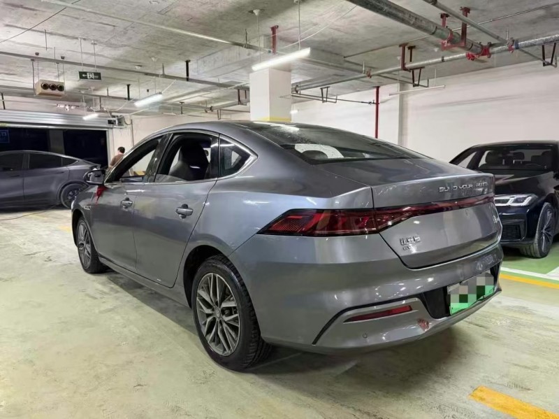 成都23年比亚迪秦4