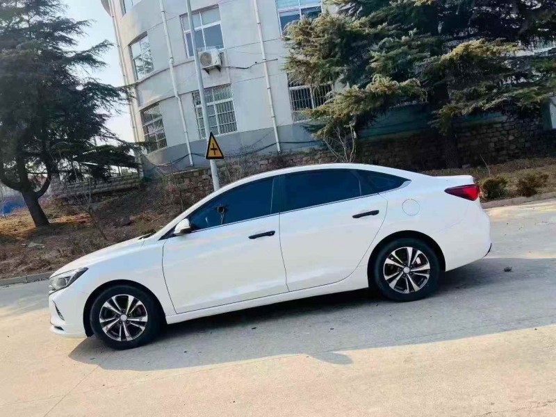 淄博21年长安汽车逸动3