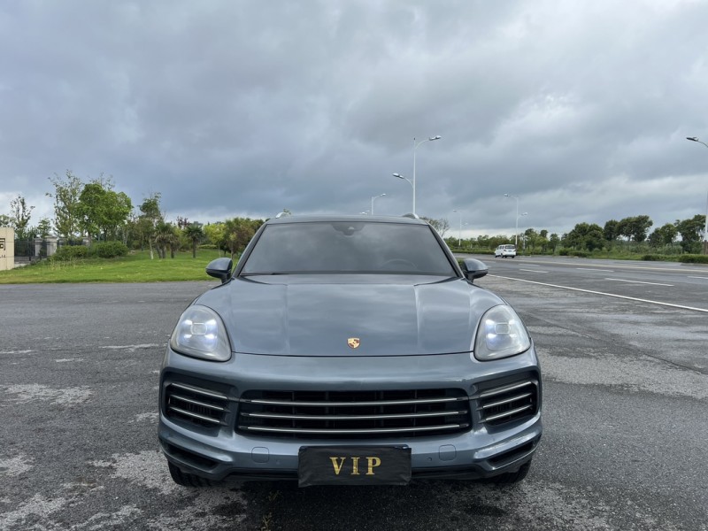 鹽城18年保時捷卡宴1