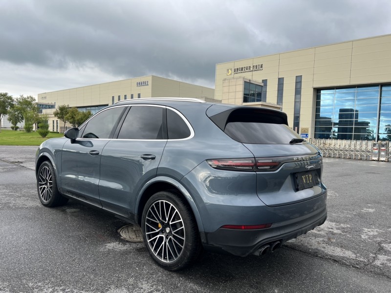 鹽城18年保時捷卡宴8