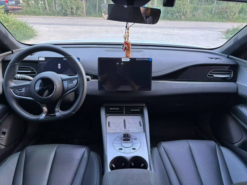 徐州25年比亚迪海豹4