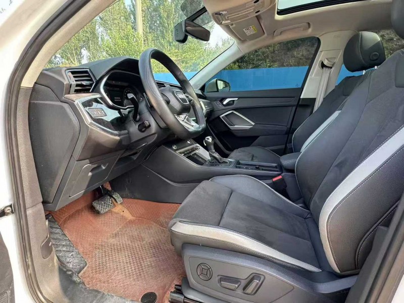 青岛23年奥迪Q36