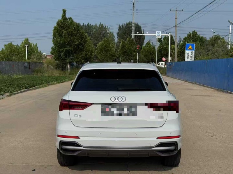 青岛23年奥迪Q39