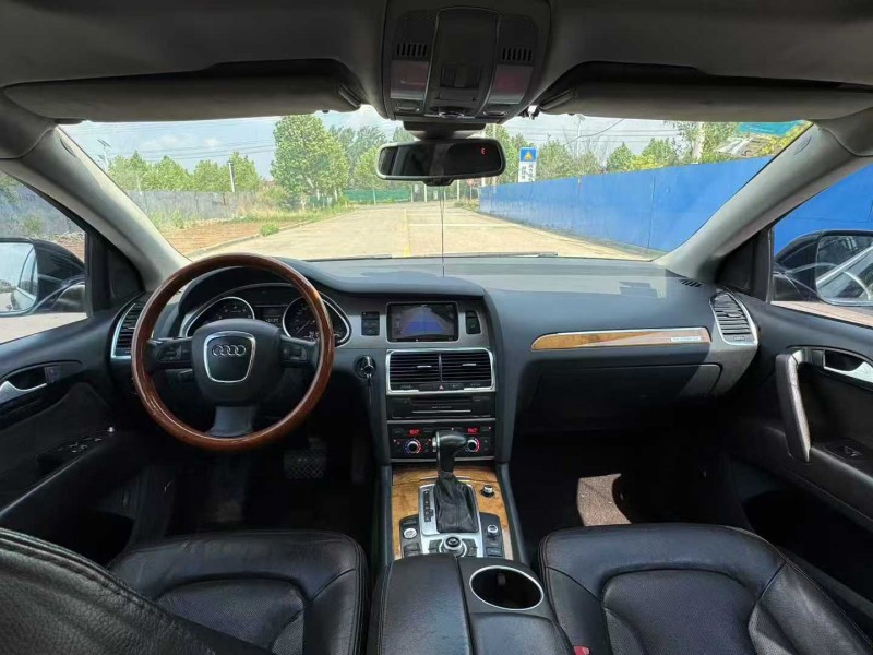 青岛14年奥迪Q74