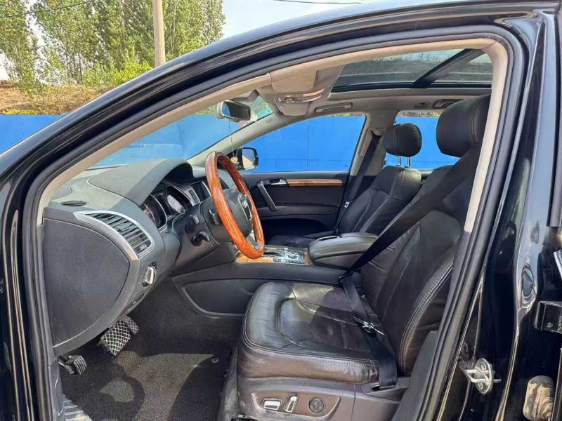 青岛14年奥迪Q76