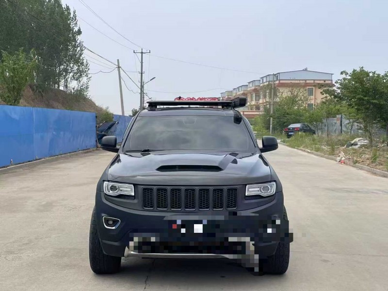 青島13年Jeep大切諾基1
