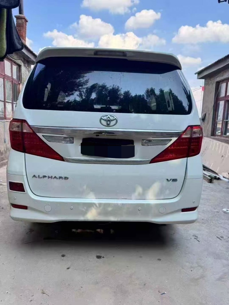 濟南12年豐田埃爾法7