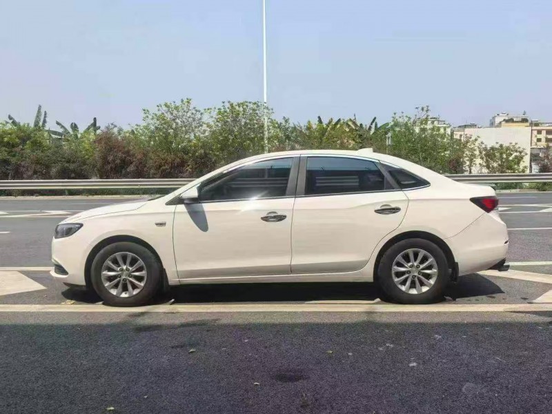 廣州18年別克英朗5