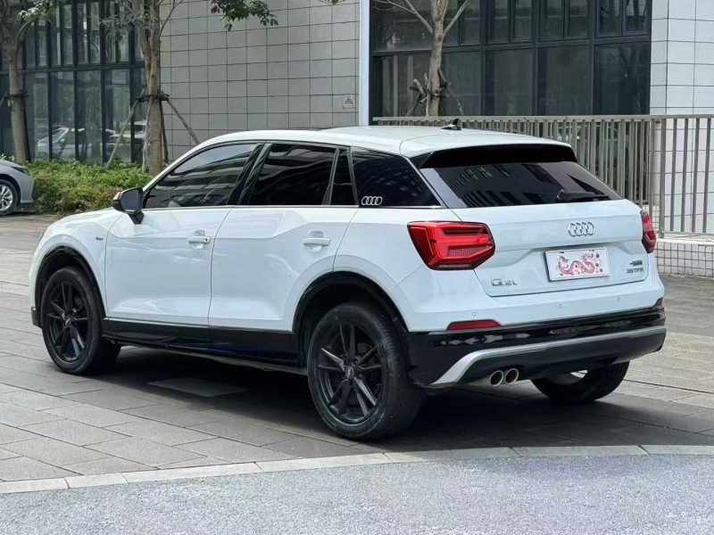 佛山20年奥迪Q28