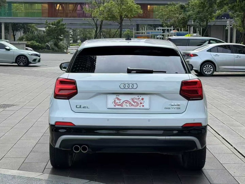 佛山20年奥迪Q29