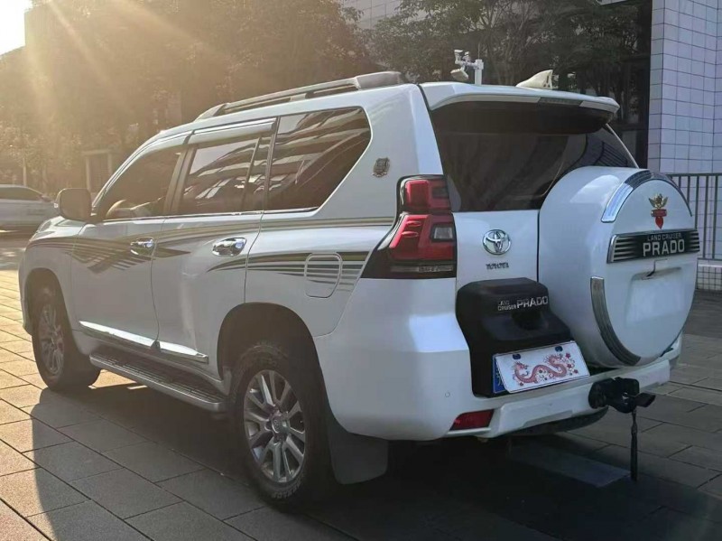 佛山19年豐田普拉多8