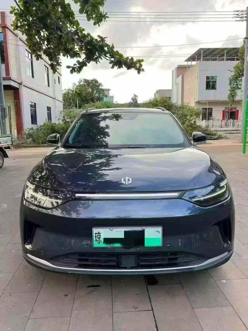 珠海24年零跑汽車C111