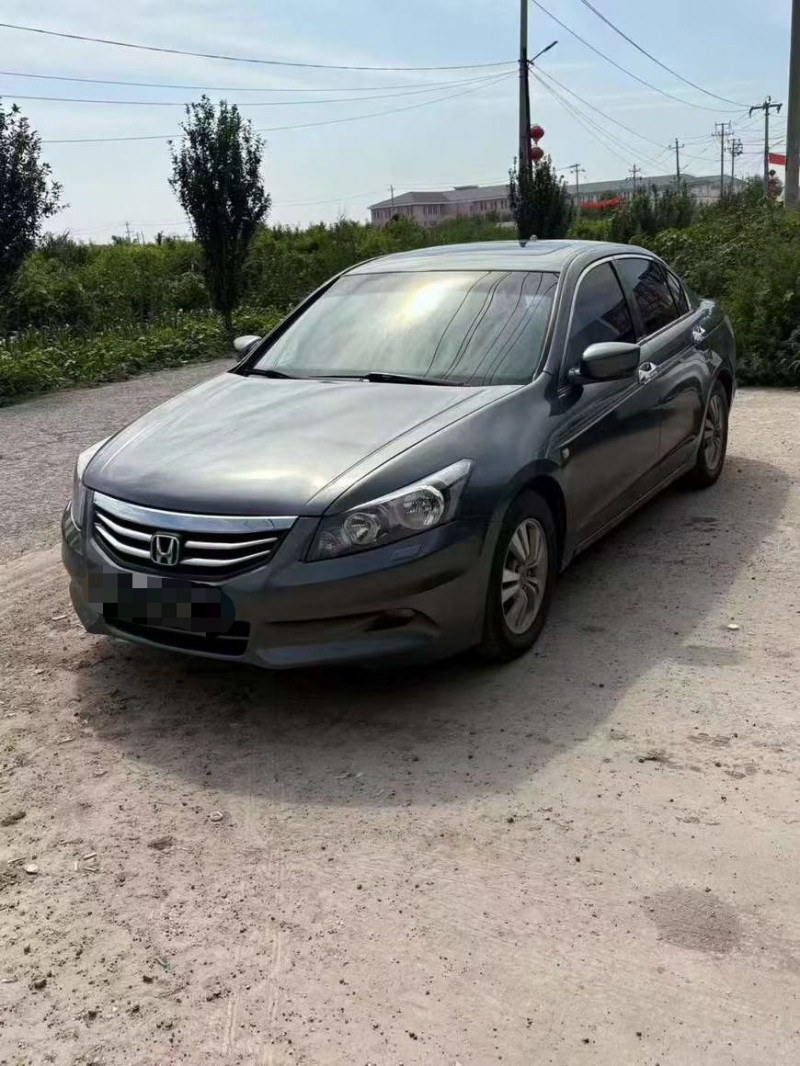 天津12年本田雅阁2