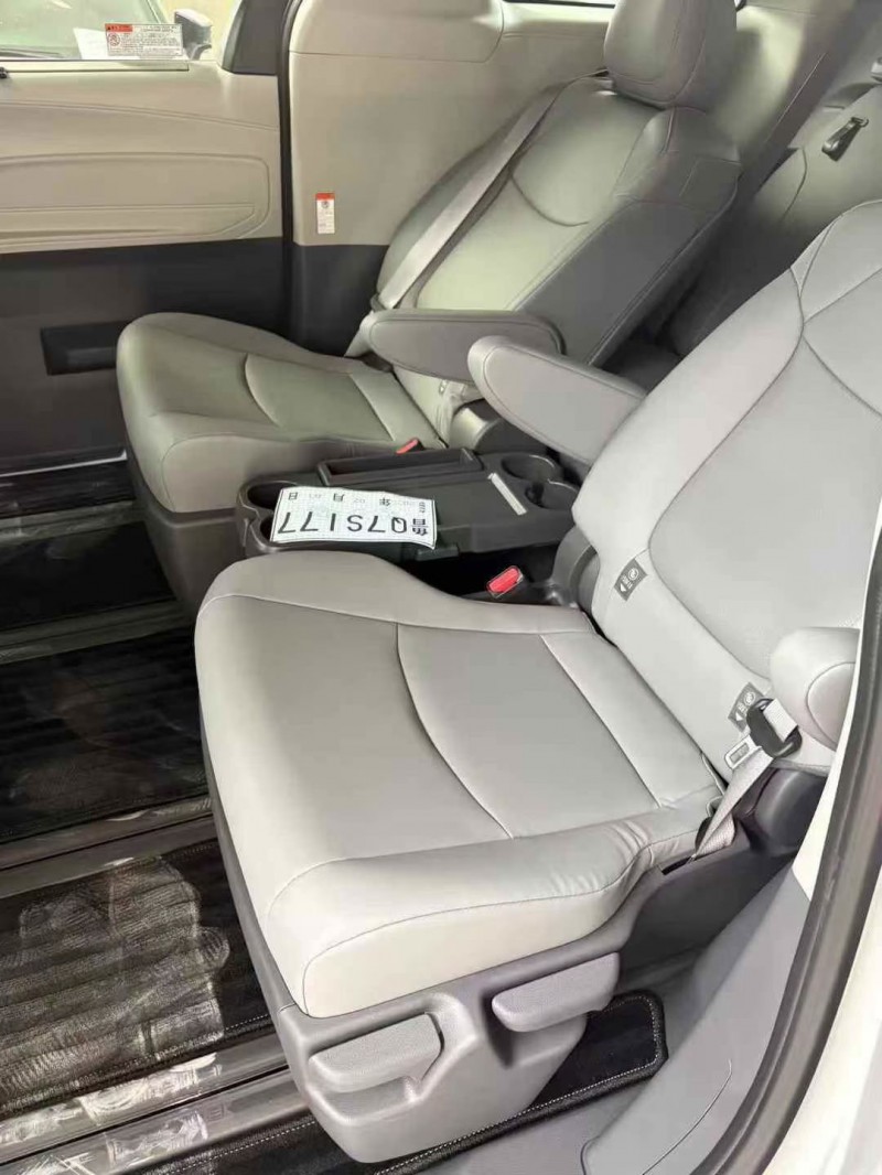 天津25年豐田格瑞維亞8