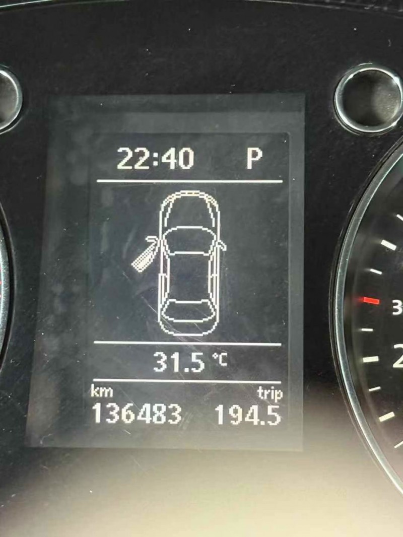 天津13年大众迈腾2