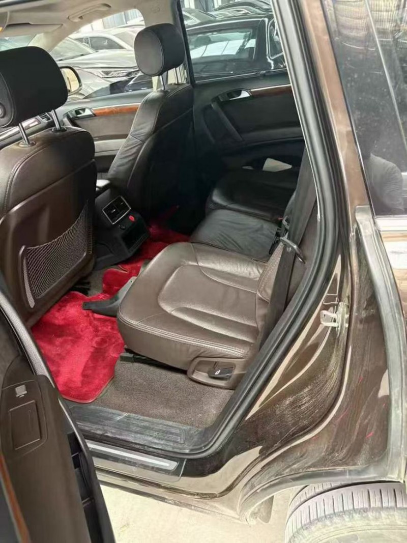 天津15年奥迪Q75