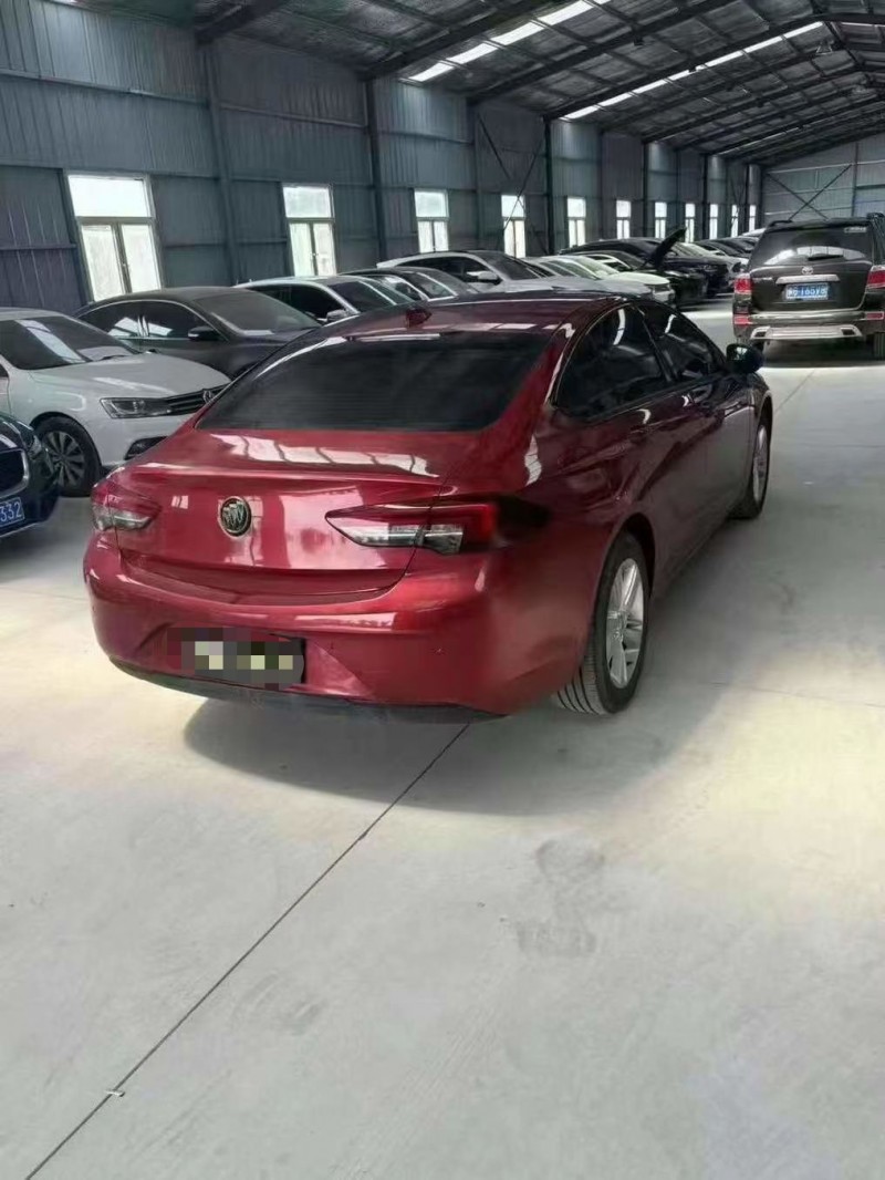 天津19年别克君威2