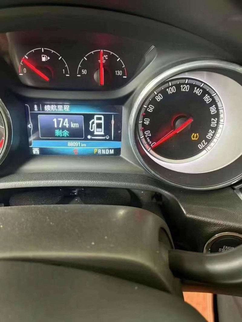 天津19年别克君威5