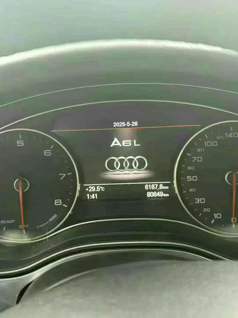 天津18年奥迪A6L8