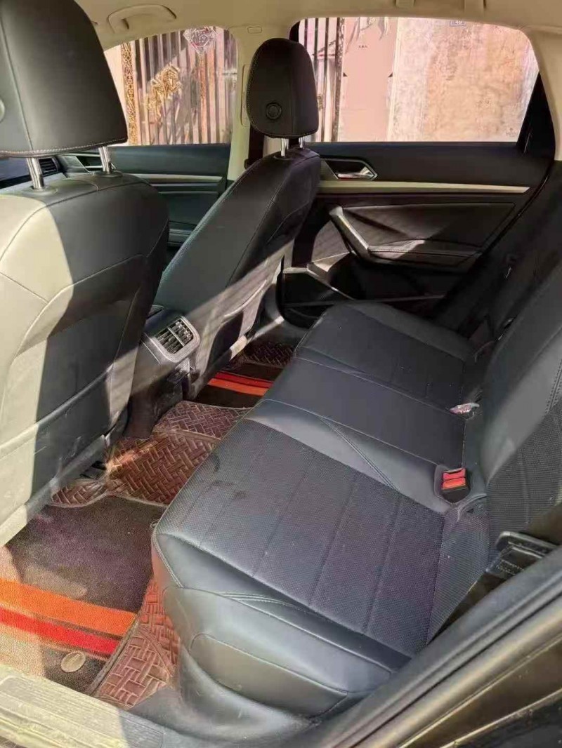 十堰22年大众朗逸7