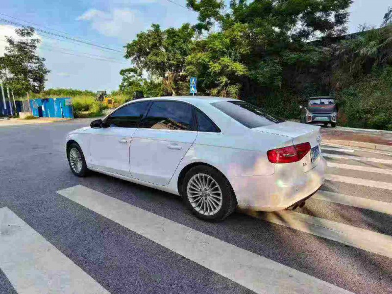 南宁15年奥迪A4L7