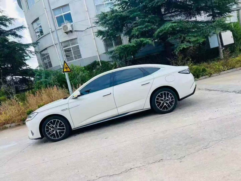 淄博24年比亚迪海豹3