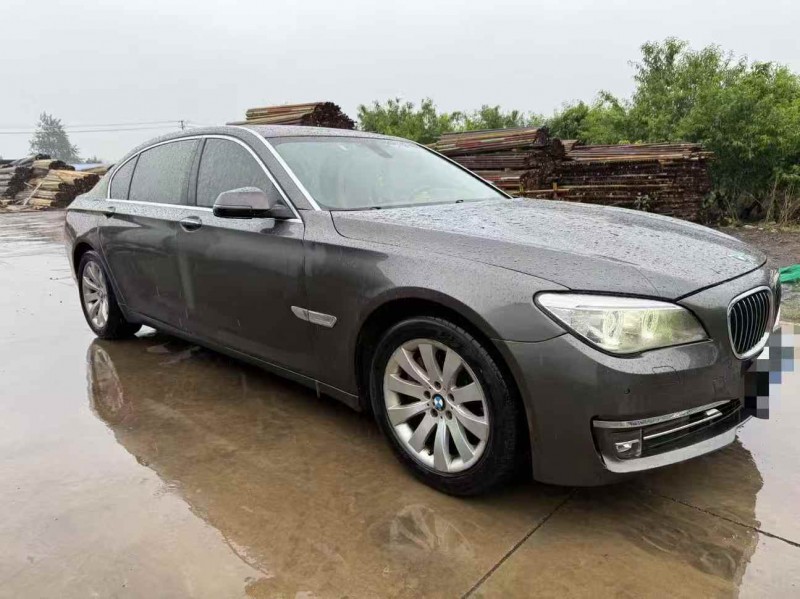 濟南13年寶馬7系3