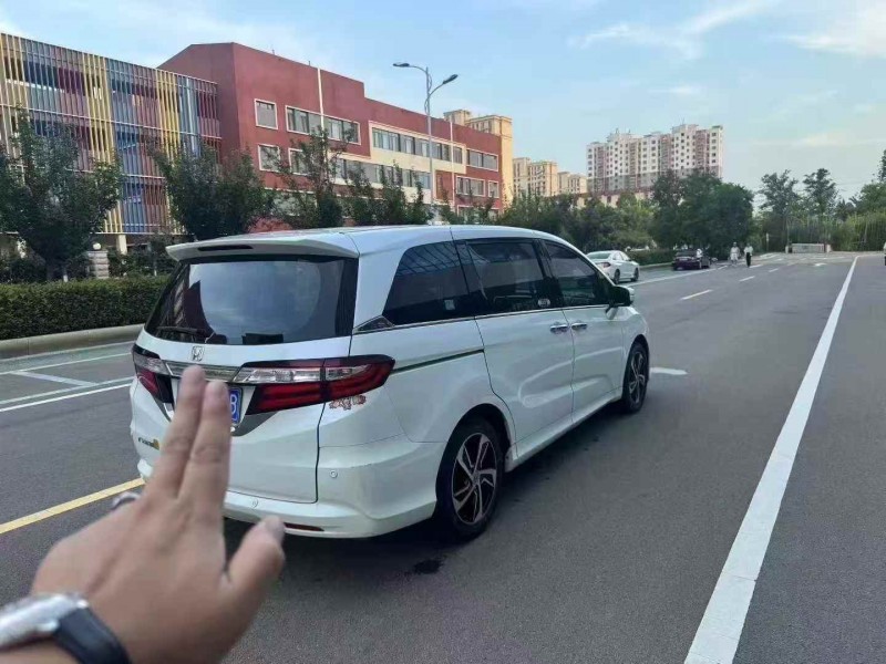 青岛16年本田奥德赛14