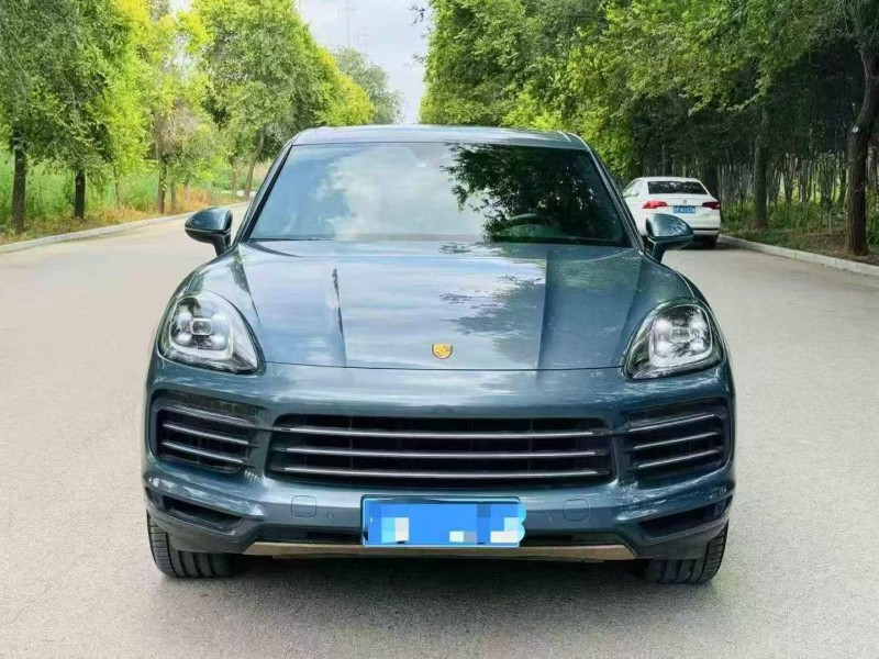 青島18年保時捷卡宴1