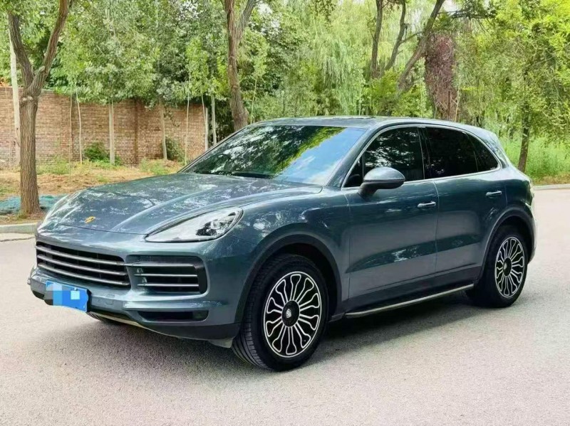 青島18年保時捷卡宴2