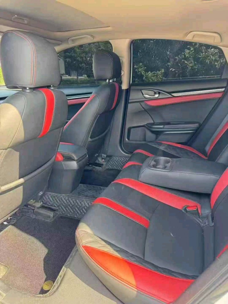 青岛18年本田思域6