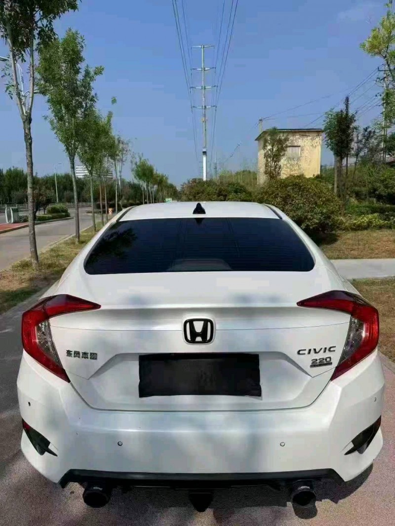 青岛18年本田思域9