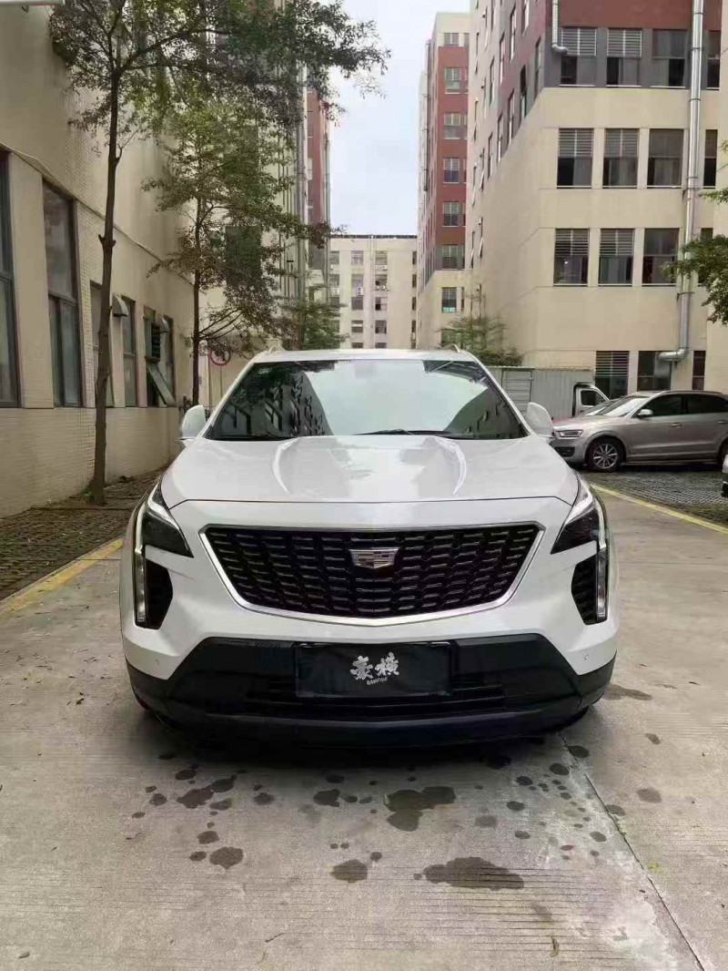 佛山20年凱迪拉克XT41