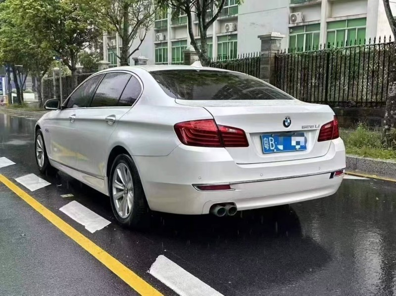 深圳16年宝马5系9