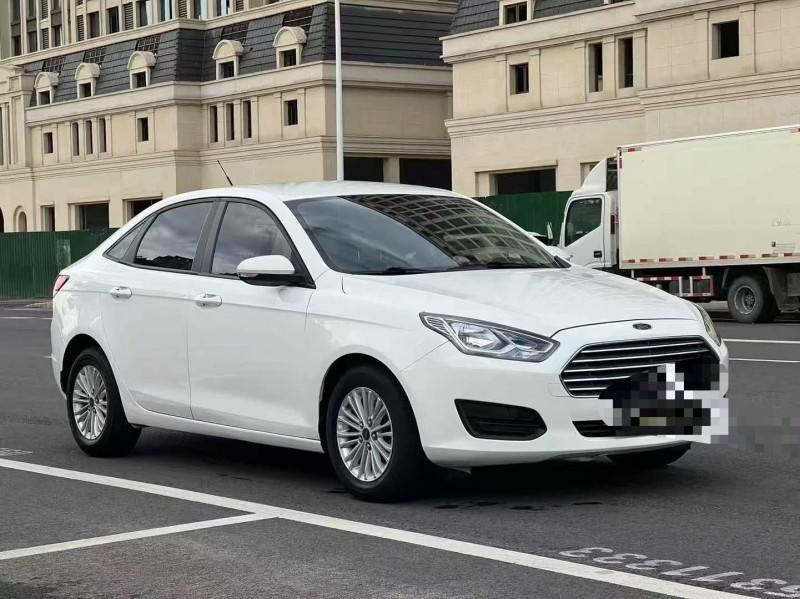 鄭州17年福特福睿斯2