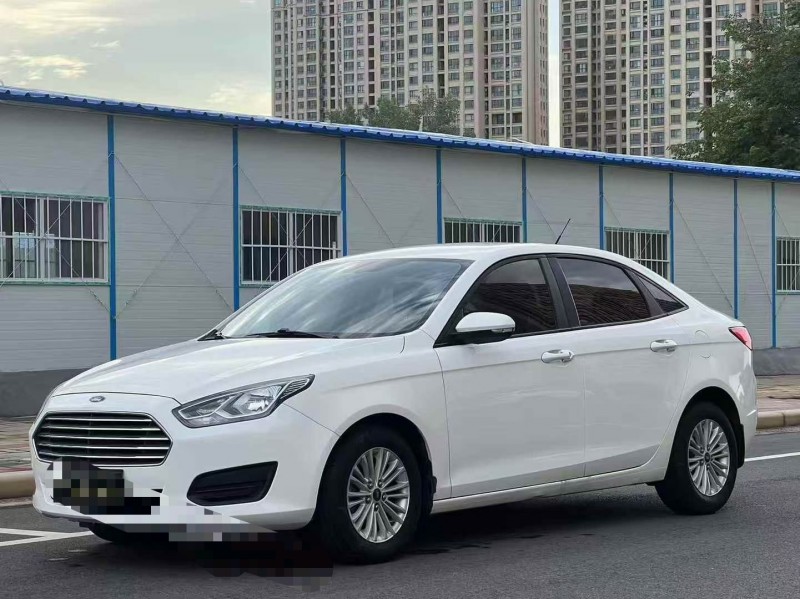 鄭州17年福特福睿斯3